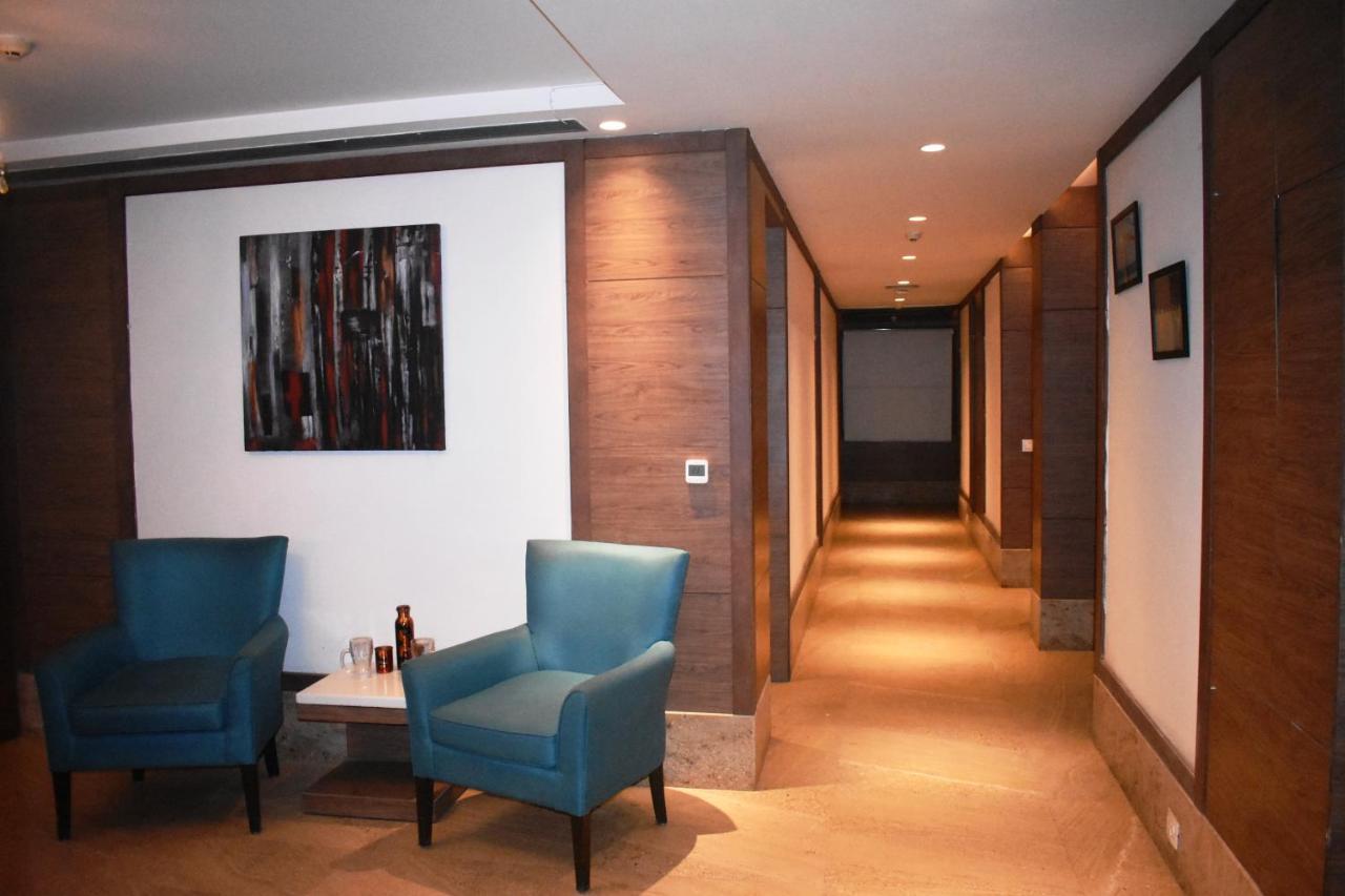 Lemonwood Suites By F9 Hotels - Trivoli Garden Chhatarpur Neu-Delhi Exterior foto