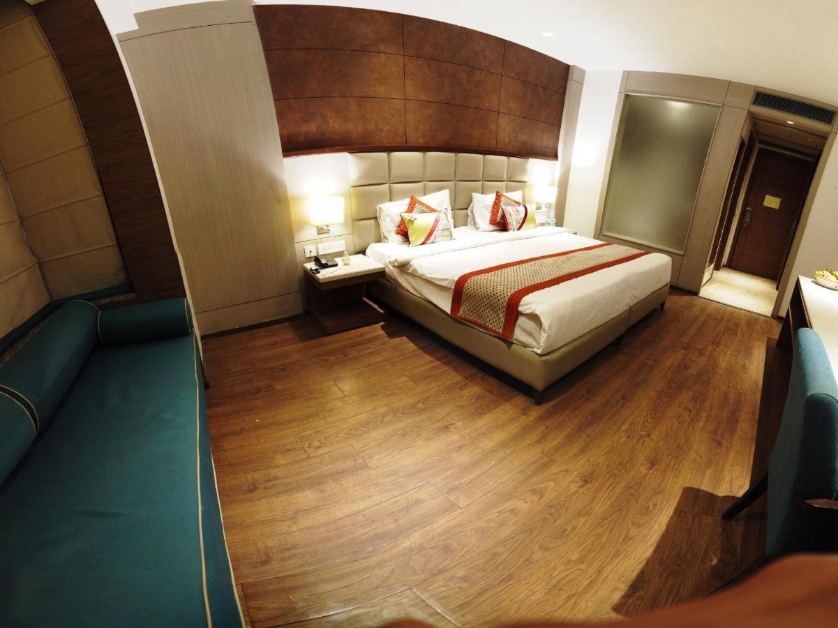 Lemonwood Suites By F9 Hotels - Trivoli Garden Chhatarpur Neu-Delhi Exterior foto