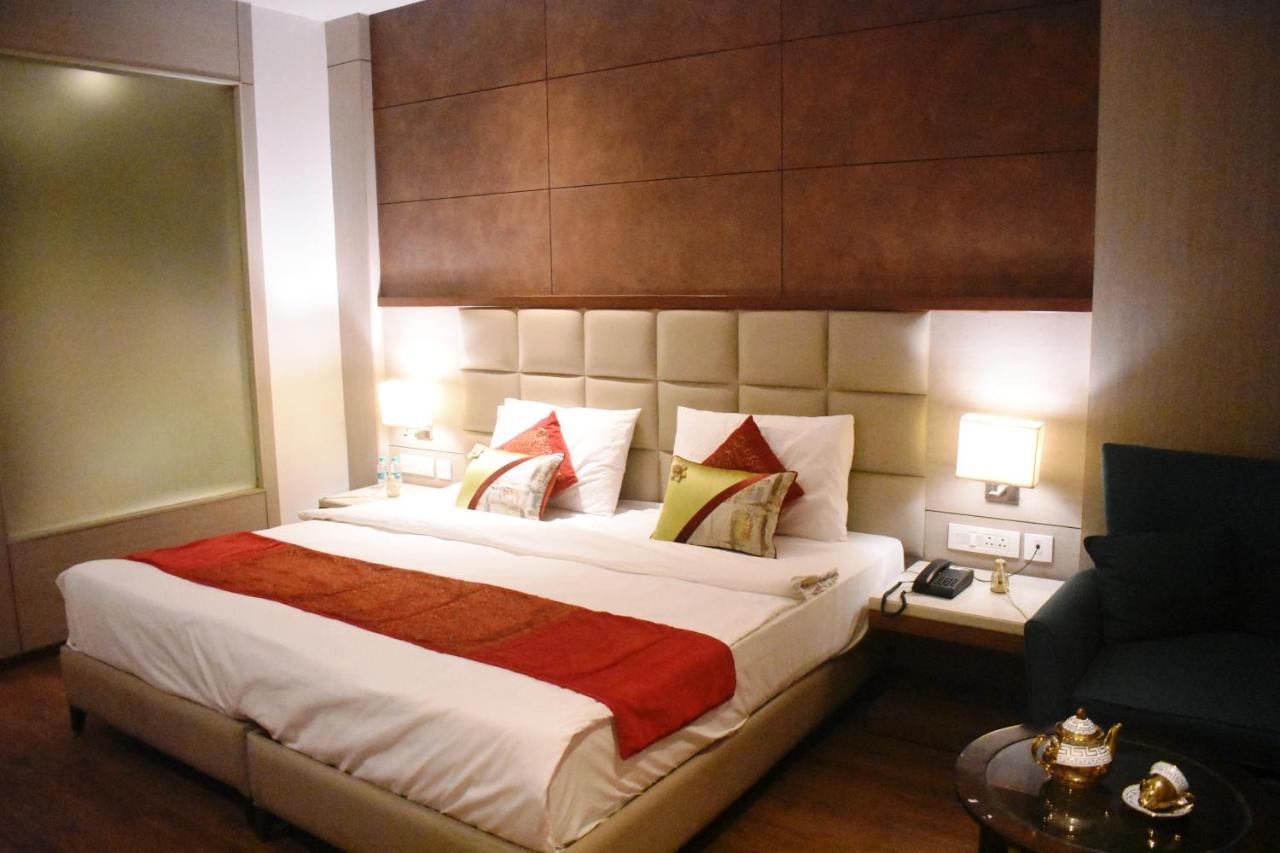 Lemonwood Suites By F9 Hotels - Trivoli Garden Chhatarpur Neu-Delhi Exterior foto