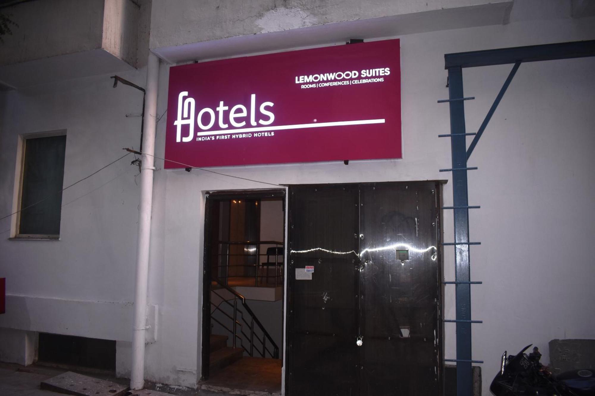 Lemonwood Suites By F9 Hotels - Trivoli Garden Chhatarpur Neu-Delhi Exterior foto