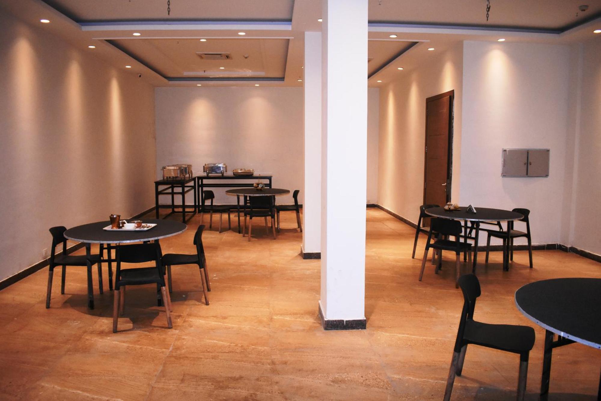 Lemonwood Suites By F9 Hotels - Trivoli Garden Chhatarpur Neu-Delhi Exterior foto